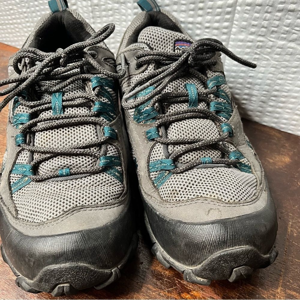 Patagonia Women's Forge Tidal Vibram Soles Gray Hiking Shoes - Picture 4 of 11